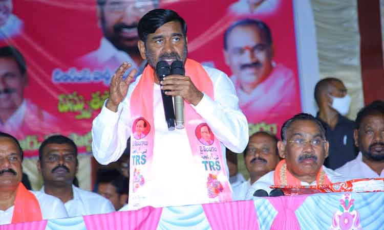 వడ్లు కొనేదాకా పోరాటమే..