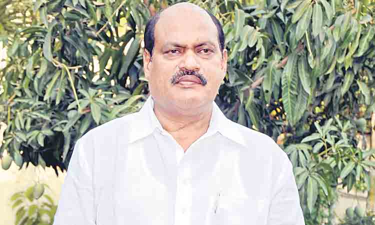 ఆర్టీసీ ఆదాయం పెంపుపై దృష్టిపెట్టాలి