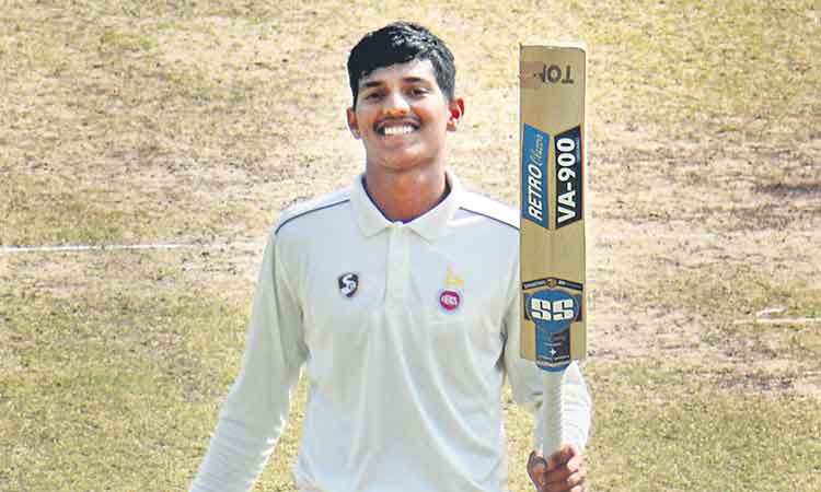 ధుల్‌ డబుల్‌ సెంచరీ