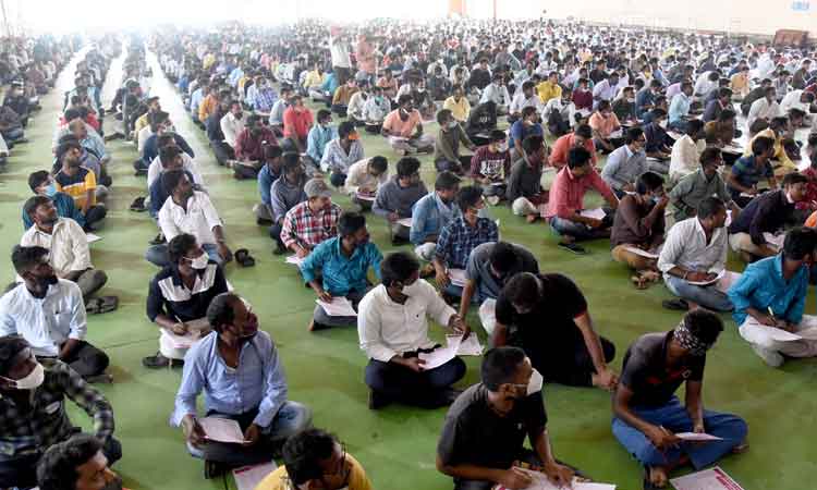 శిక్షణకు కదిలిన యువత