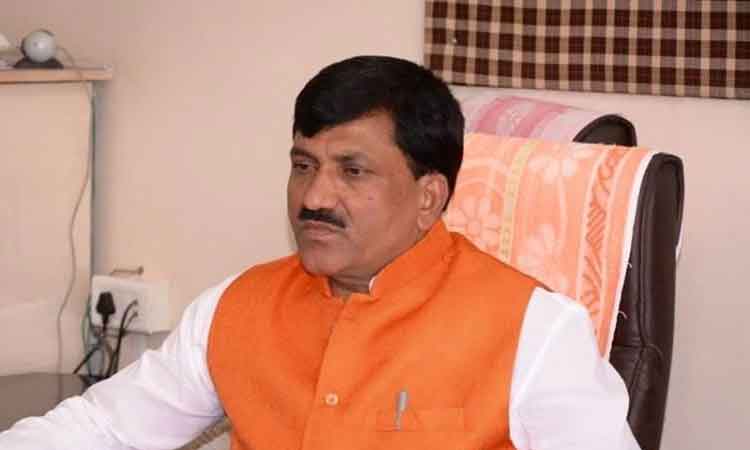 నా ఇంటికే కరెంట్‌ కట్‌ చేస్తావా..ఐటీ దాడులు చేయిస్తా జాగ్రత్త.!