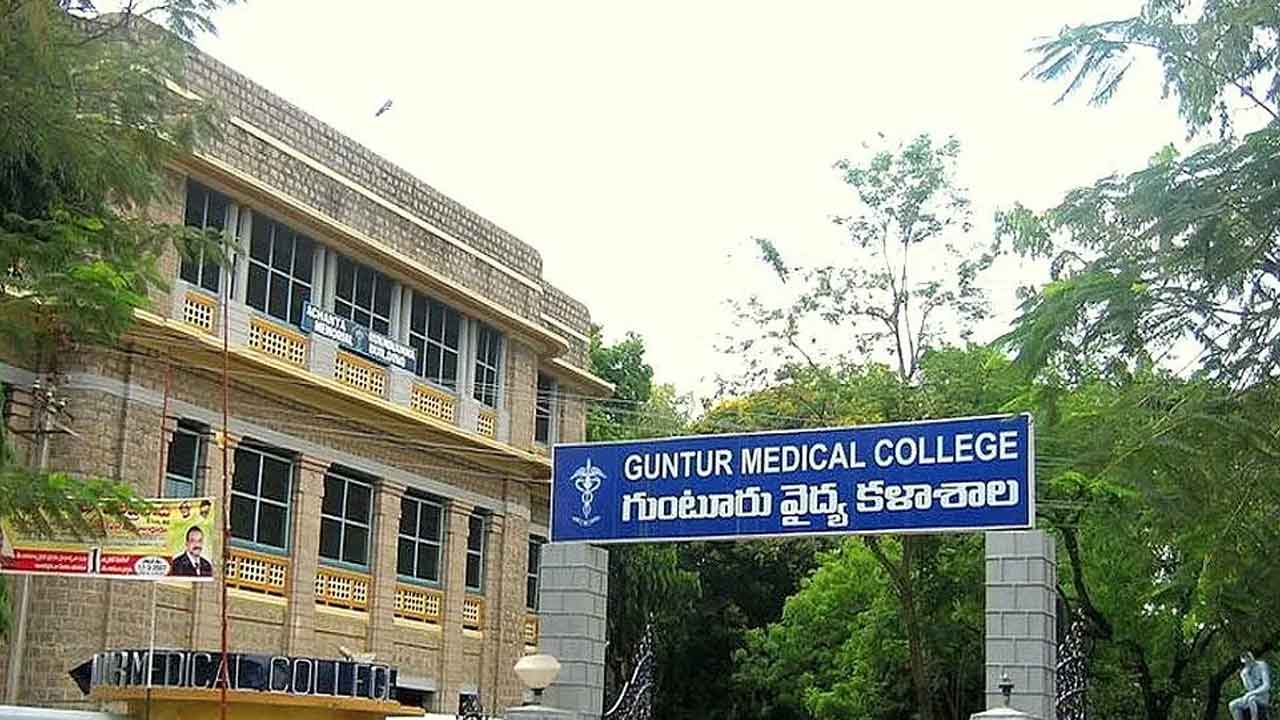 మెడికల్‌ కళాశాలలో ర్యాగింగ్‌ జరుగలేదు : ప్రిన్సిపాల్‌