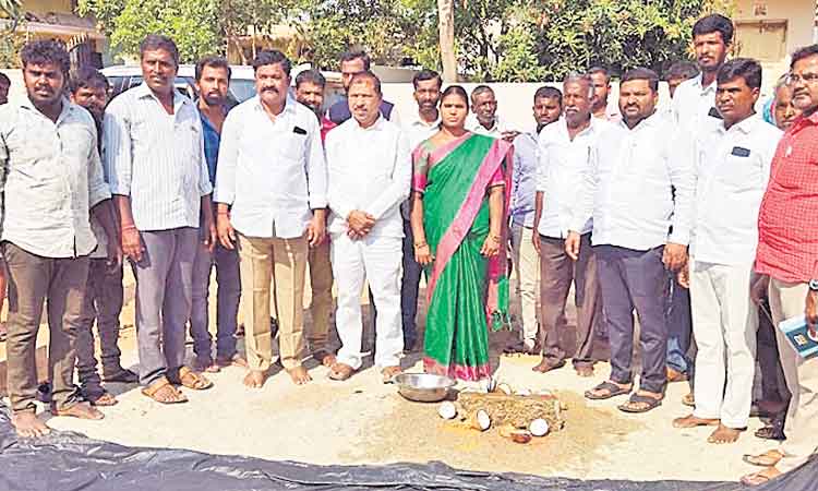 సీఎం కేసీఆర్‌తోనే గ్రామాల్లో అభివృద్ధి