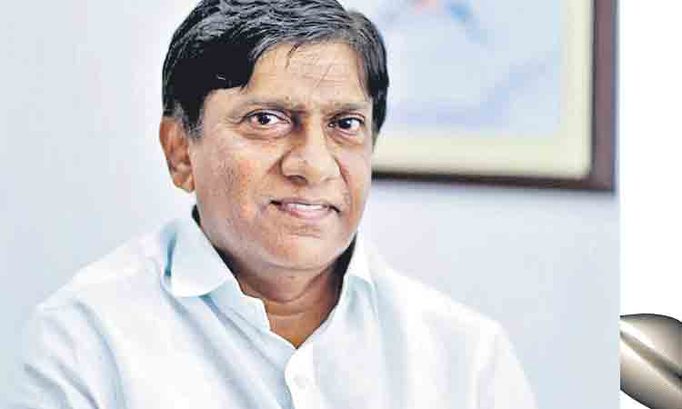 సంజయ్‌, రేవంత్‌.. కండ్లు తెరవండి