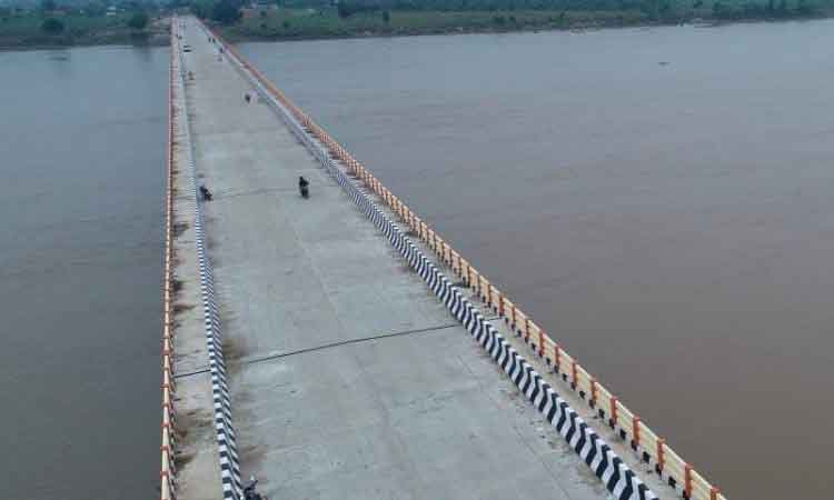 ప్యాకేజీ 27,28 పనులు వేగవంతం చేయాలి