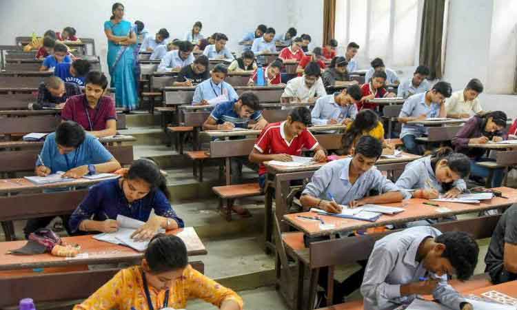 ఏపీలో ఇంటర్‌ పరీక్షలు వాయిదా.. మళ్లీ ఎప్పుడంటే