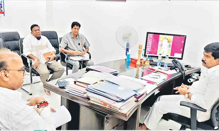 ఏప్రిల్‌లో 7 మెడికల్‌ కాలేజీలు పూర్తి