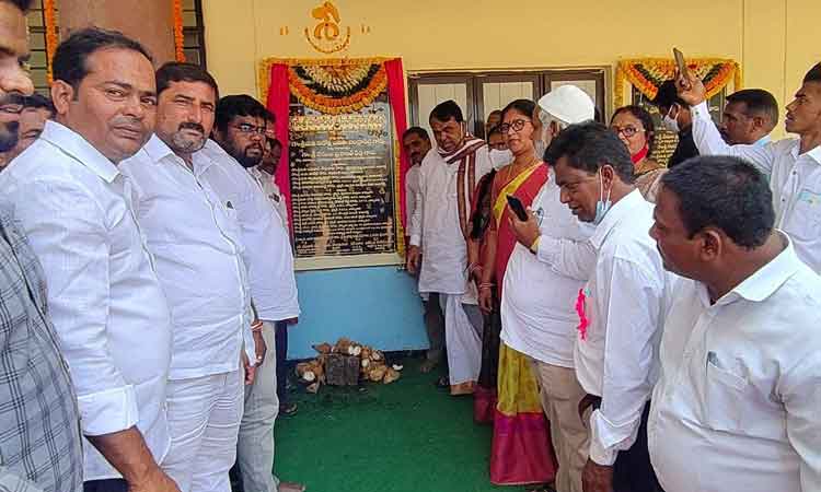 విద్వేషాలకు రెచ్చిపోవద్దు..