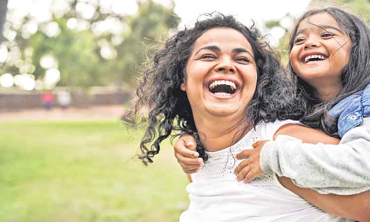 ఆమెకు అందలం