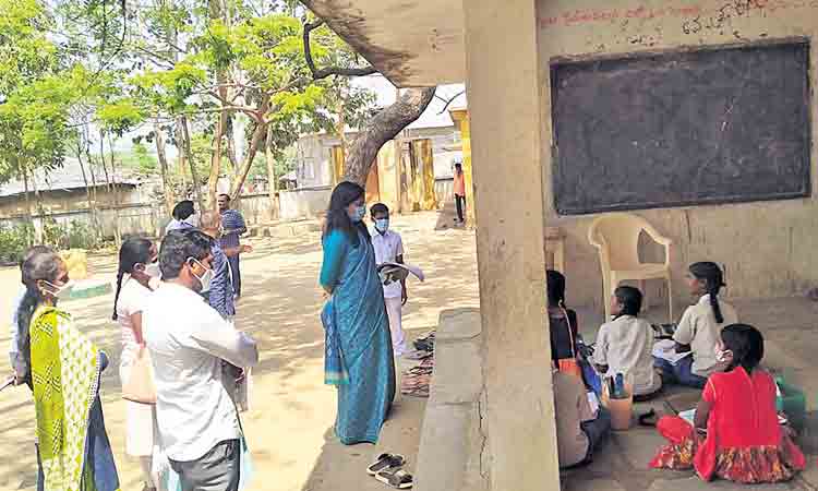 ‘మన ఊరు-మన బడి’ని సక్సెస్‌ చేద్దాం