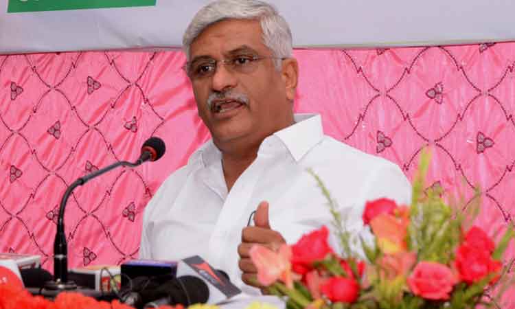 పోలవరం ప్రాజెక్టు పూర్తికి కేంద్రం సహకారం : కేంద్ర మంత్రి షెకావత్‌