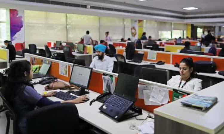 ఇద్దరు పిల్లలున్న మహిళలకే సెలవుల పొడిగింపు వర్తింపు..