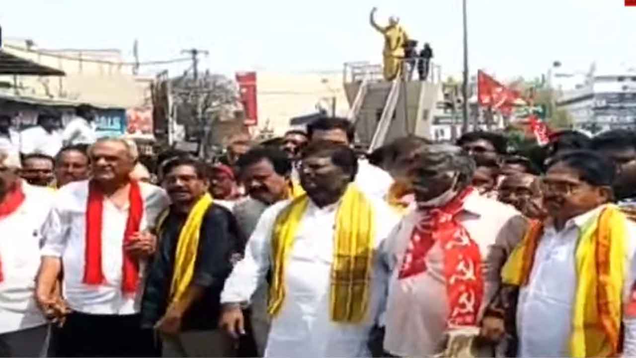 నెల్లూరులో అఖిలపక్షం ఆధ్వర్యంలో భారీ ర్యాలీ..