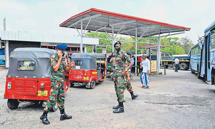 లంక.. ఎందుకిలా?