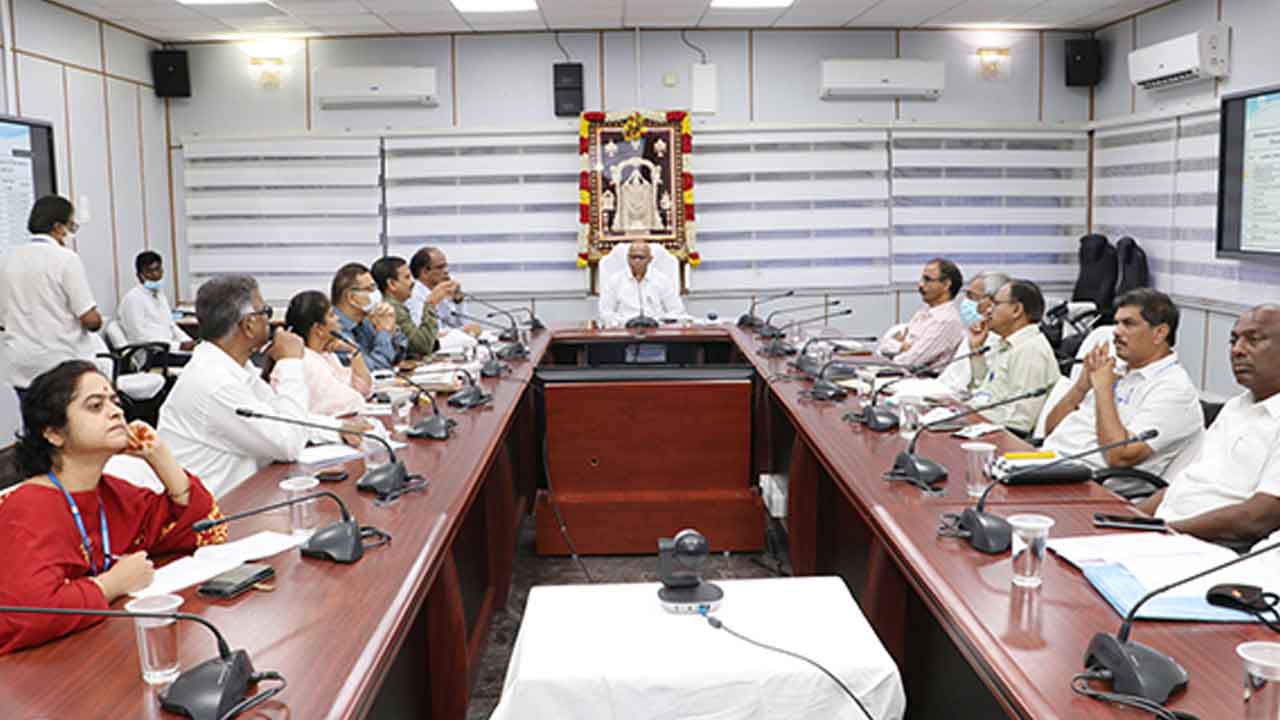 శేషాచలం అడవుల్లో అగ్నిప్రమాదాల నివారణకు టీటీడీ సన్నద్ధం..