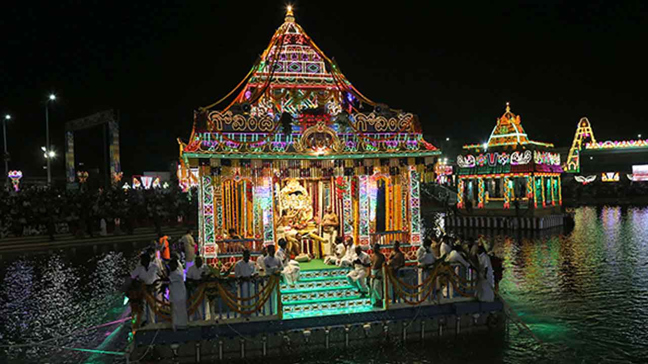 తెప్పపై శ్రీ‌దేవి భూదేవి స‌మేత శ్రీ మ‌ల‌య‌ప్పస్వామివారి విహారం