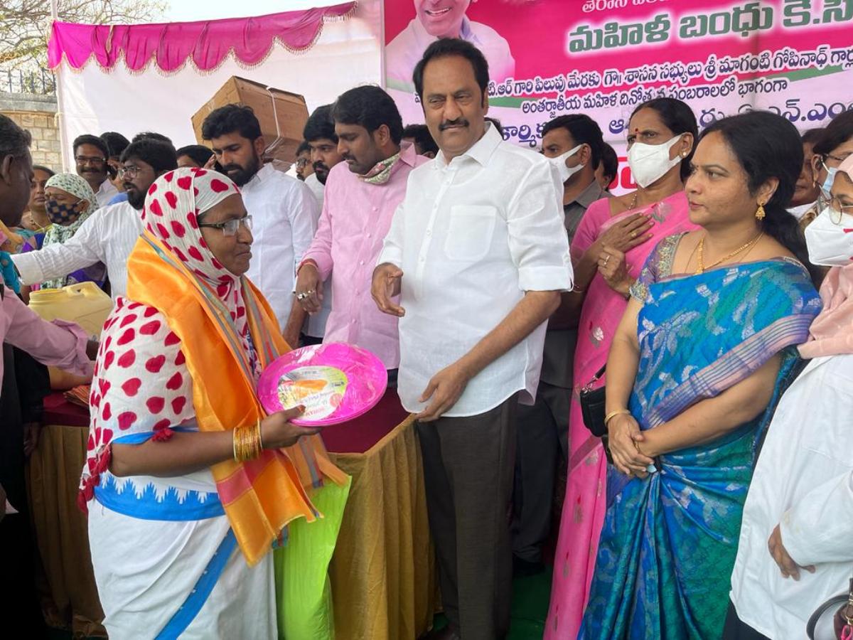 International Women’s Day | టీఆర్‌ఎస్ పాలనలో అతివలకు అగ్రతాంబూలం : జూబ్లీహిల్స్​ ఎమ్మెల్యే మాగంటి గోపీనాథ్‌