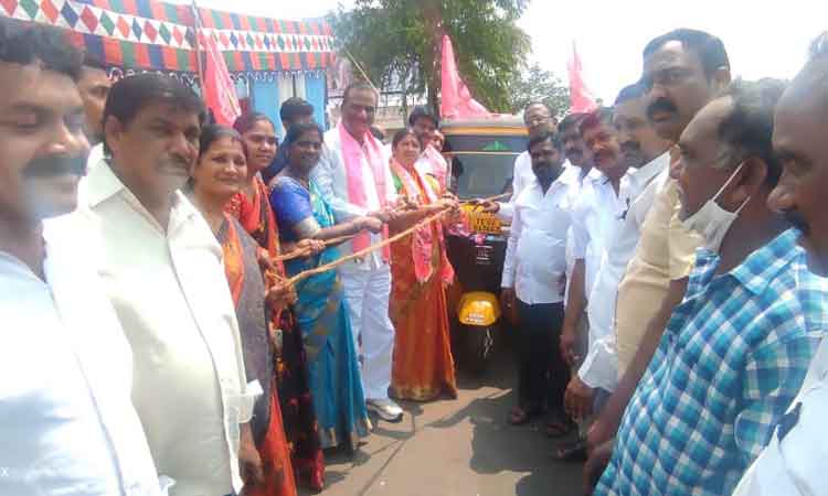 తగ్గని జనాగ్రహం