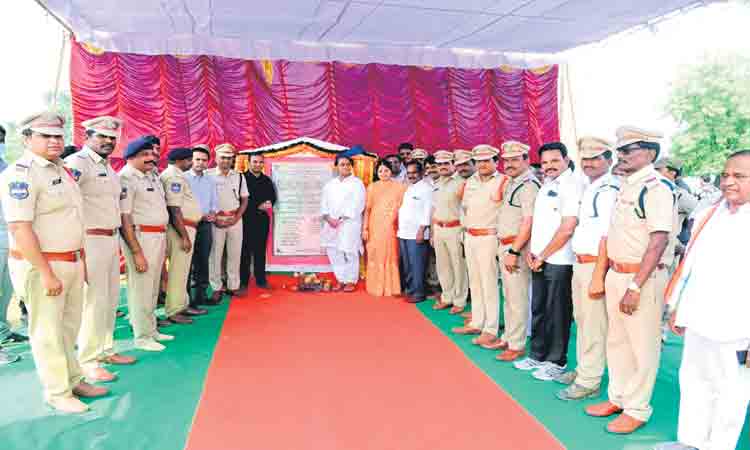 రాష్ట్రంలో ఆలయాలకు పెద్దపీట