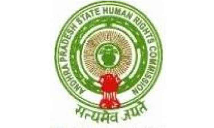 మోహన్‌బాబు, మంచు విష్ణుపై హెచ్‌ఆర్సీలో ఫిర్యాదు..