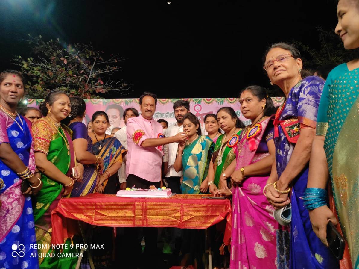 Mahila Bandhu KCR | స్ఫూర్తిదాయకంగా ‘మహిళా బంధు కేసీఆర్‌’ వేడుకలు