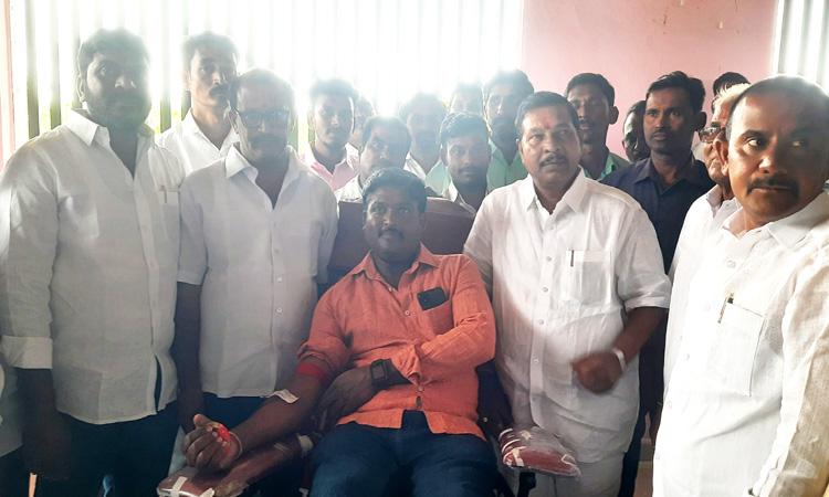 నియోజకవర్గ అభివృద్ధికి కృషి