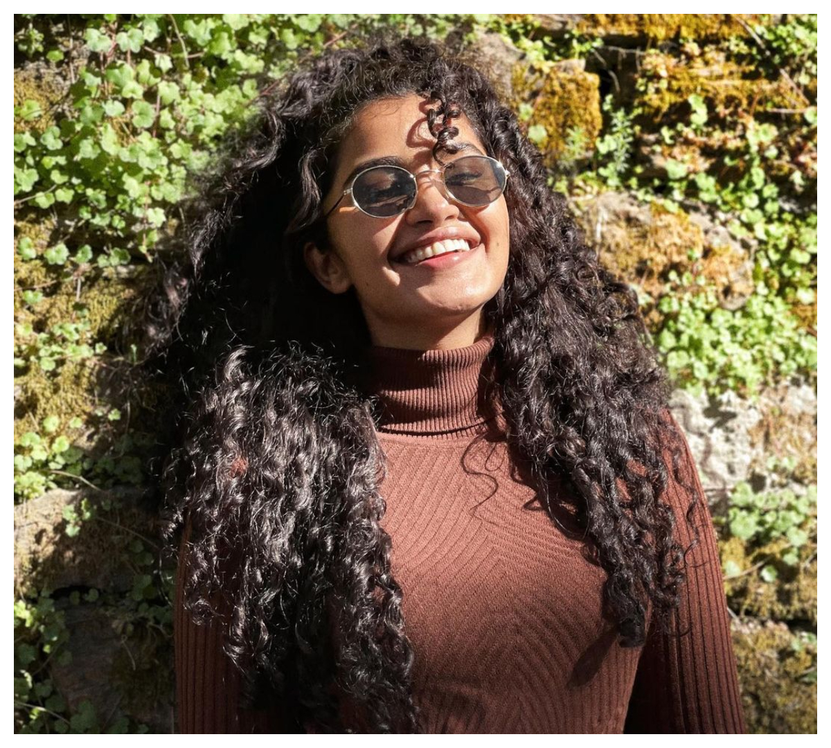 Anupama Parameswaran | చిరునవ్వుతో మ్యాజిక్ చేస్తున్న అనుపమ పరమేశ్వరన్..