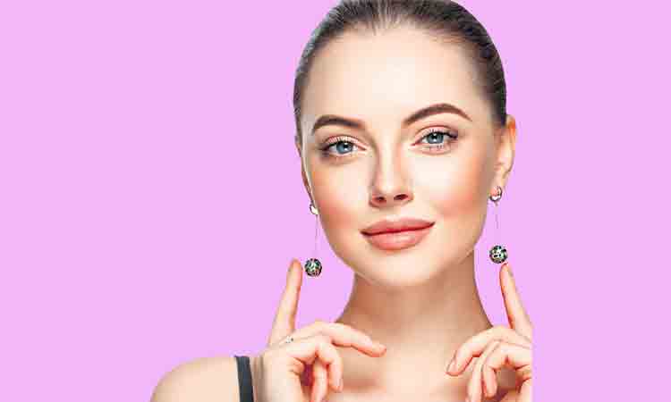 అరవై కేజీల ఆర్ట్‌ గ్యాలరీ!