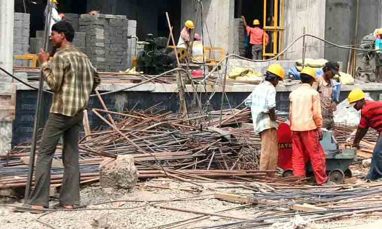 తెలంగాణ‌ భ‌వ‌న నిర్మాణ రంగ కార్మికుల‌కు శుభ‌వార్త‌..