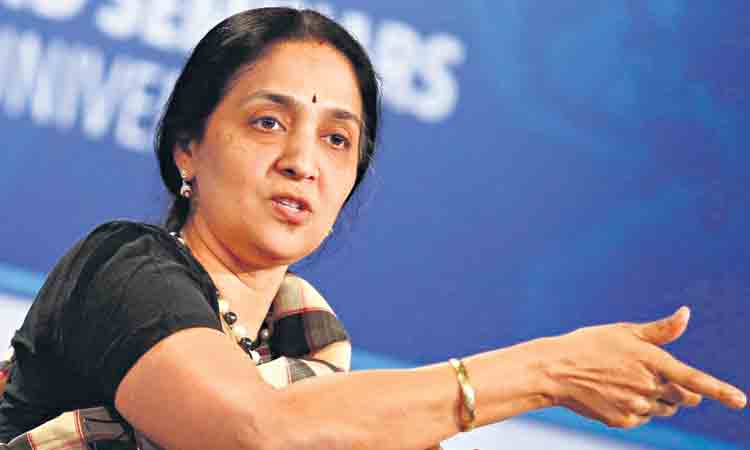 చిత్రా రామకృష్ణ అరెస్టు