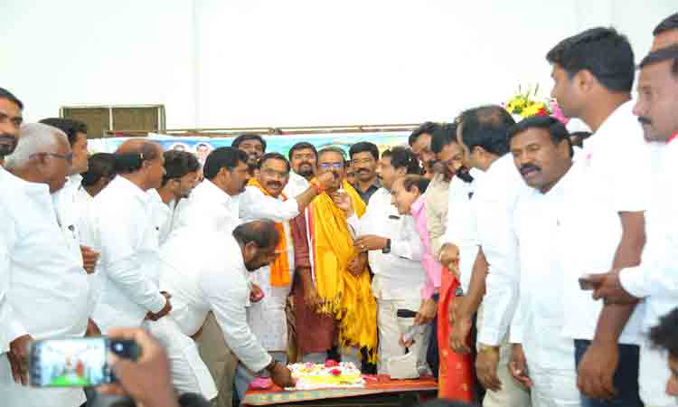 ప్రజా సంక్షేమానికి బూర పెద్దపీట