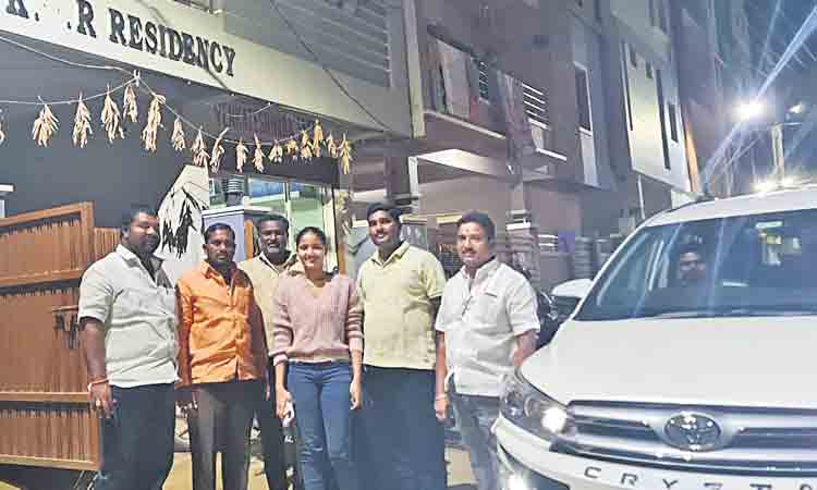 విద్యార్థులకు రాష్ట్ర సర్కారు భరోసా