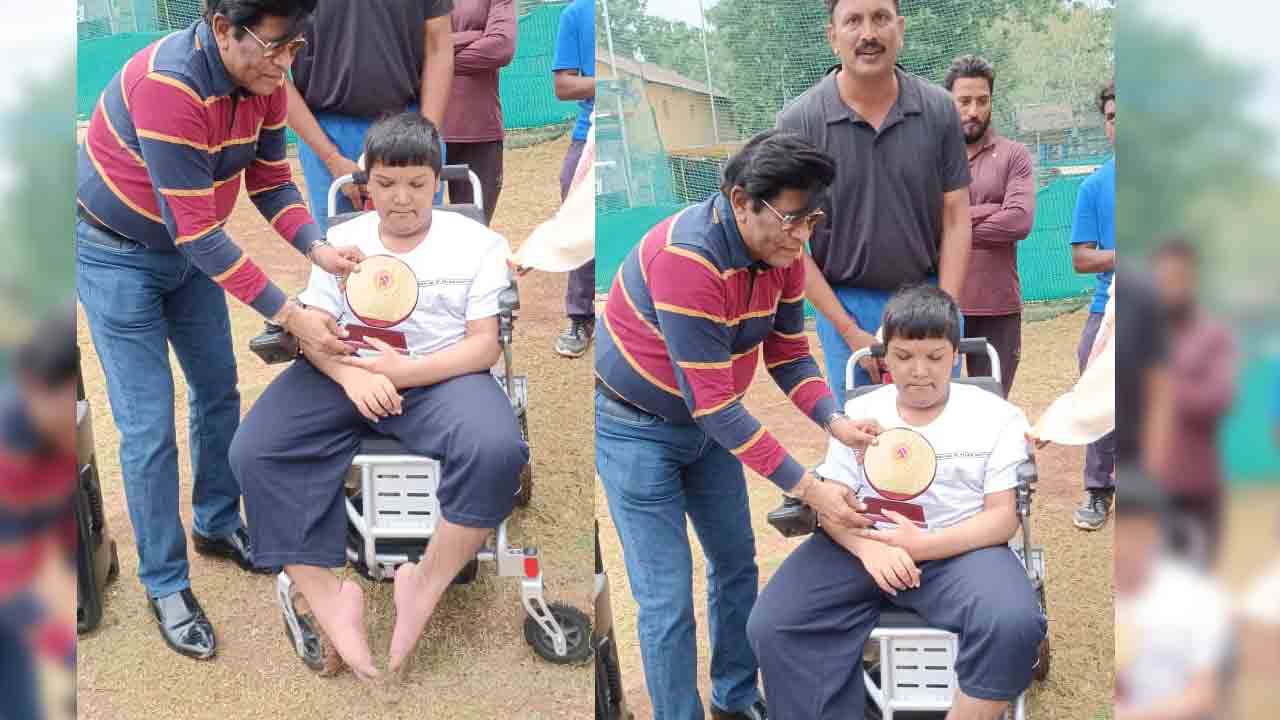చెస్‌లో ప్రతిభ కనబరుస్తున్న దివ్యాంగుడు ప్రణీత్.. సన్మానించిన సరోజినీ క్రికెట్ అకాడమీ