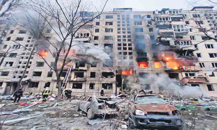 దాడులు ఉద్ధృతం