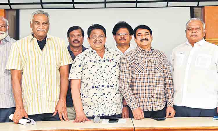 టికెట్‌ రేట్ల పెంపు జీవోపై హర్షం