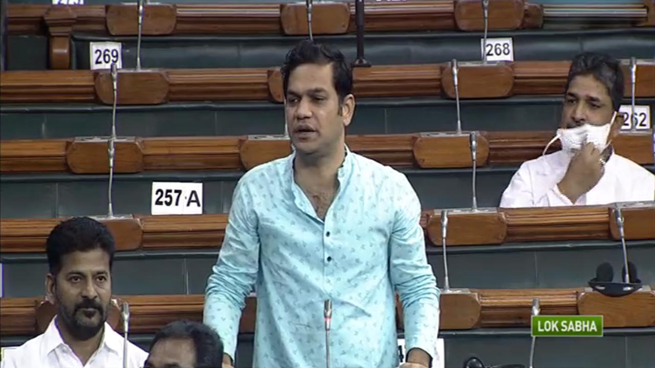 SFI ఓ ఉగ్రవాద సంస్థ.. నిషేధం విధించండి: కాంగ్రెస్‌ ఎంపీ డిమాండ్‌