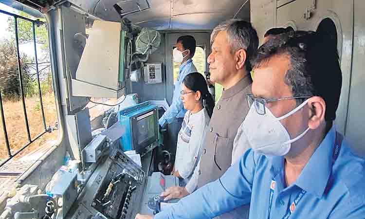 కోచ్‌ ఫ్యాక్టరీ లేదు.. సర్వీసింగ్‌ సెంటరే