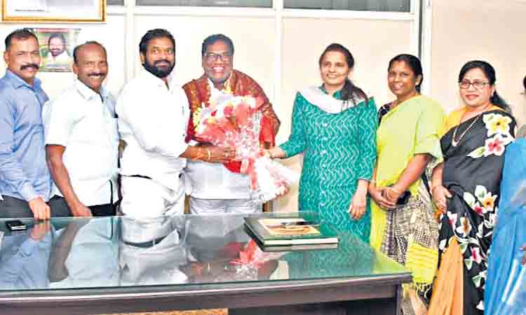 గోరటి వెంకన్నకు టీజీవోల సన్మానం