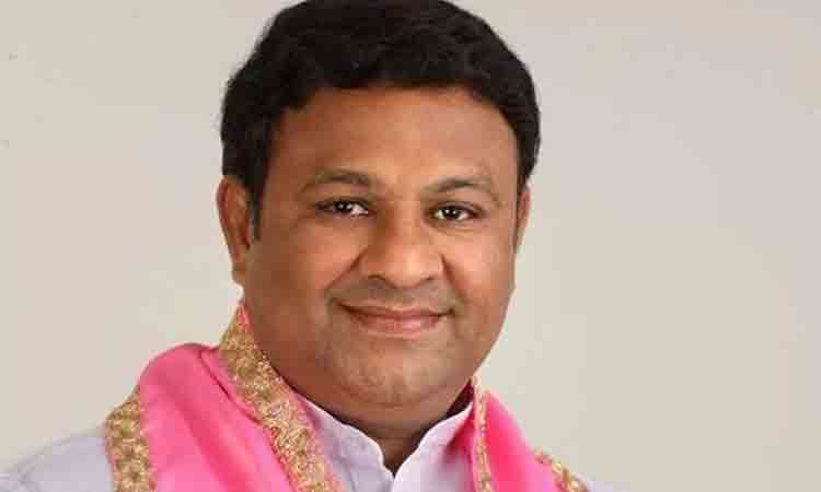 కాంట్రాక్ట్‌ ఉద్యోగుల క్రమబద్ధీకరణ సాహసోపేత నిర్ణయం : ఎమ్మెల్యే గణేష్ బిగాల