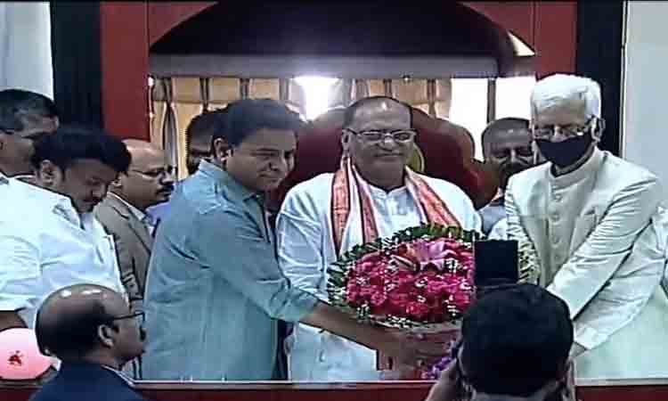 రెండోసారి మండ‌లి చైర్మ‌న్ ప‌ద‌వి చేప‌ట్టిన గుత్తా సుఖేంద‌ర్ రెడ్డి