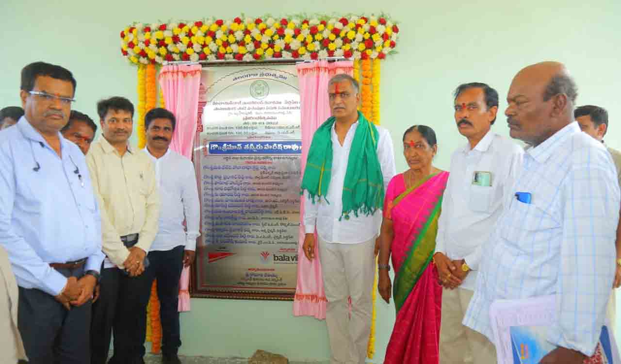 సమిష్టి కృషితోనే సమగ్ర అభివృద్ధి : మంత్రి హరీశ్‌రావు