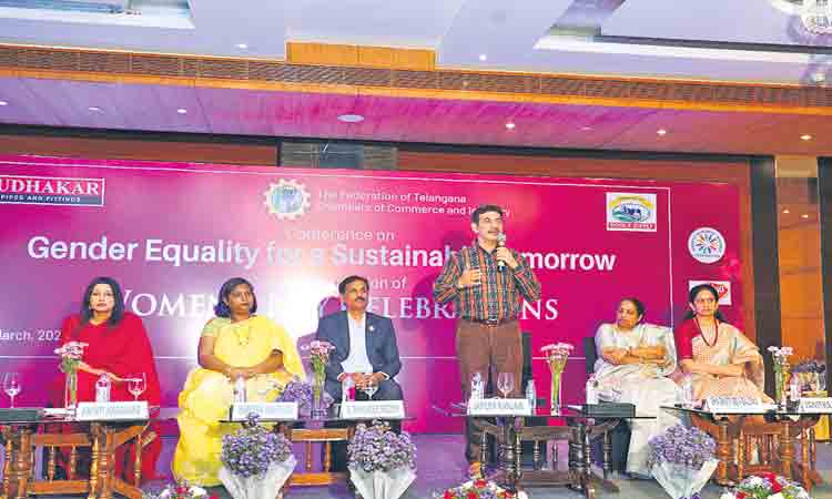 పారిశ్రామిక అభివృద్ధికి తెలంగాణ ప్రభుత్వం కృషి