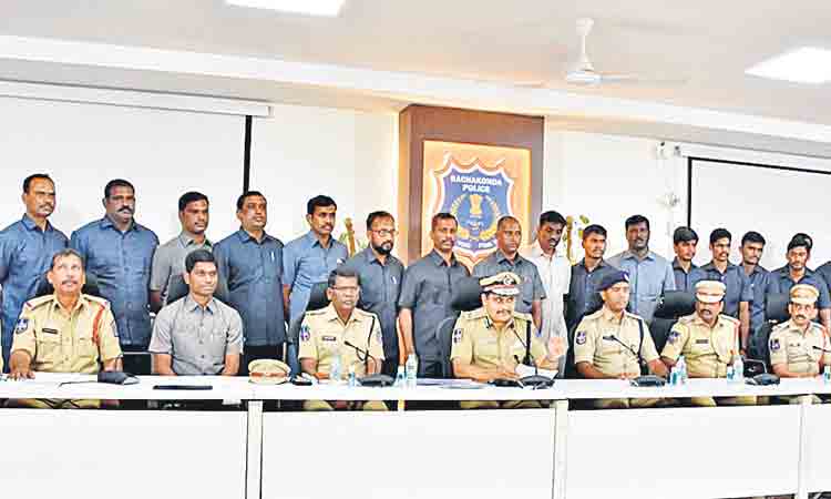 చోరీలు మానేసి.. గంజాయి దందాలోకి