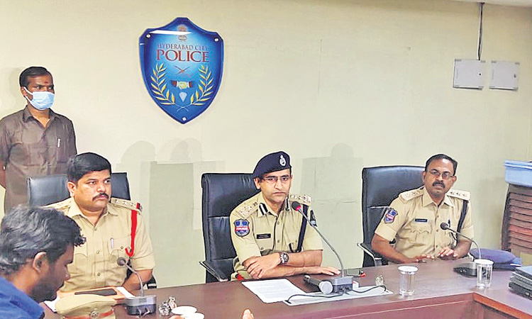 చైనా నుంచి డైరెక్షన్‌..ఇక్కడ యాక్షన్‌