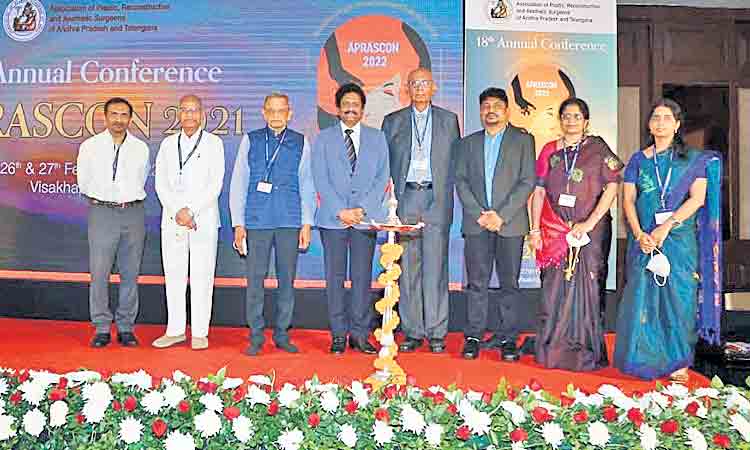 కాలిన గాయాల చికిత్సపై అవగాహన ఉండాలి