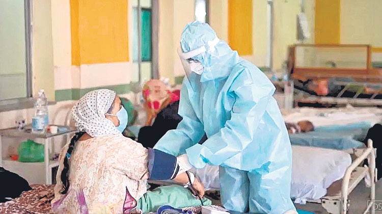 సేవలందించి..ప్రాణాలు నిలిపి