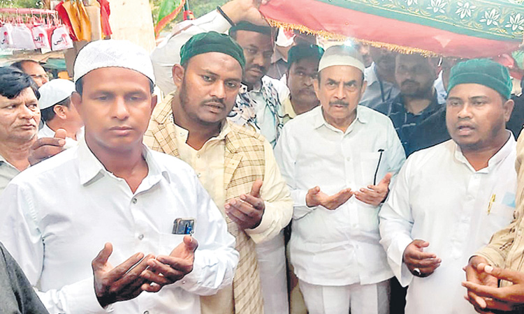 భక్తులకు అందుబాటులో ర్యాంపు