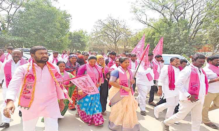 ధరల పెంపుపై భగ్గు..
