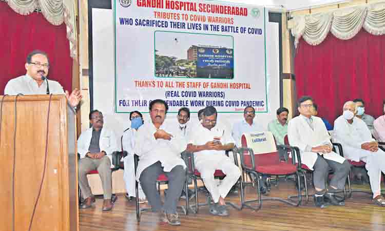 గాంధీ దవాఖానలో కొవిడ్‌ అమరుల స్మారక చిహ్నం