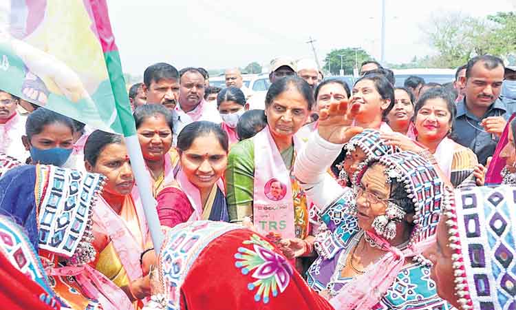 సామాన్యుడి నడ్డి విరుస్తున్న కేంద్రం